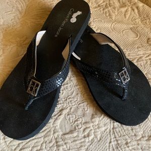 Black flip-flops